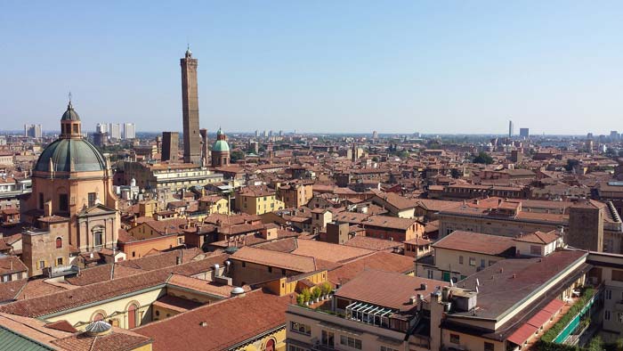 veduta di Bologna dall'alto